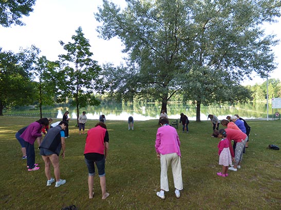 Cours collectif de QI Gong en extérieur